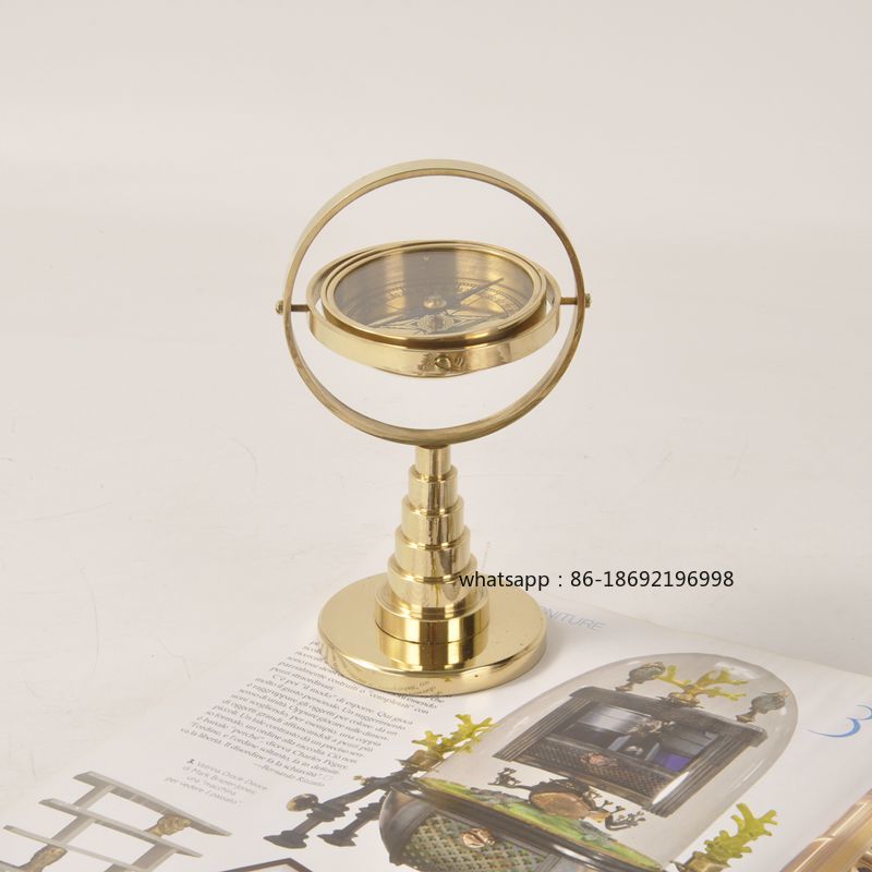Boussole verticale en laiton,  - Decor Lighting India avis et prix